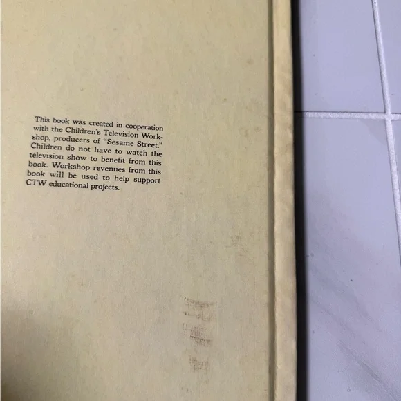 Vintage 1983 Sesame Street Treasury Volume 2 Illustrated Story Picture Book - Picture 6 of 7